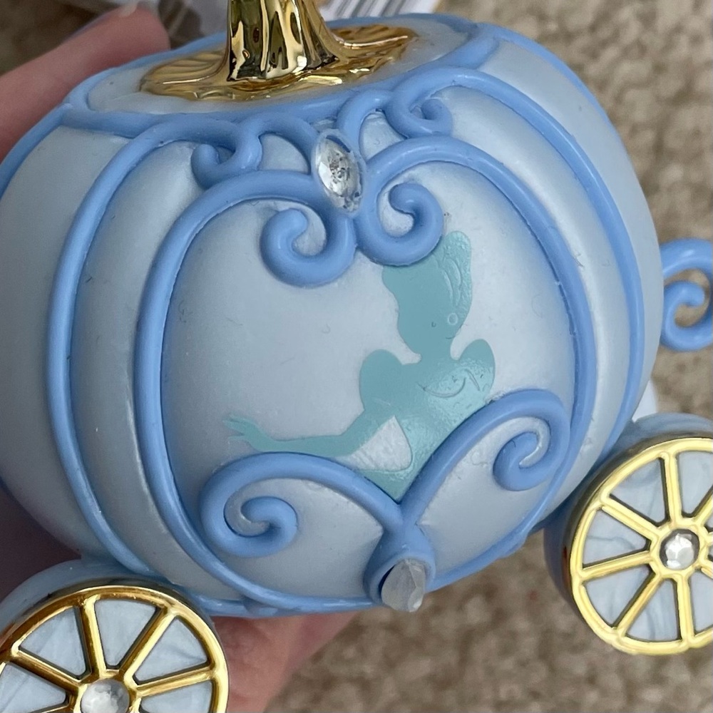 Bath & Body Works Disney Princess Cinderella’s Carriage PocketBac Holder - Picture 14 of 16